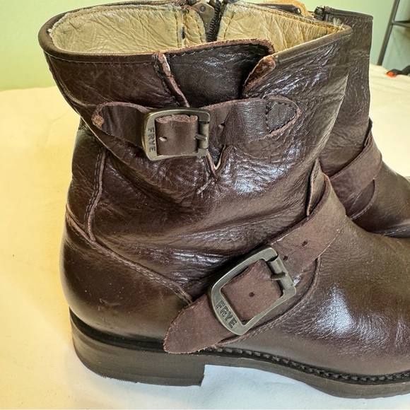 Frye Veronica 6" Brown Booties - Picture 3 of 6